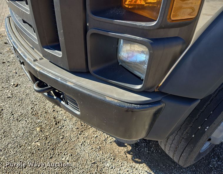 image for item EE8727 2008 Ford  F550 Super Duty XL  dump truck