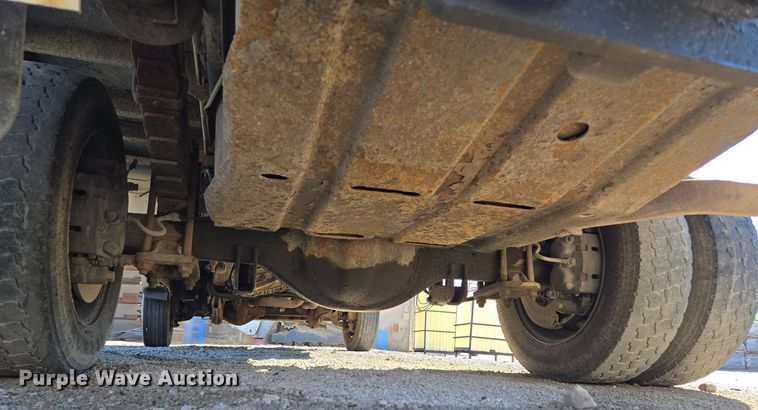 image for item EE8727 2008 Ford  F550 Super Duty XL  dump truck