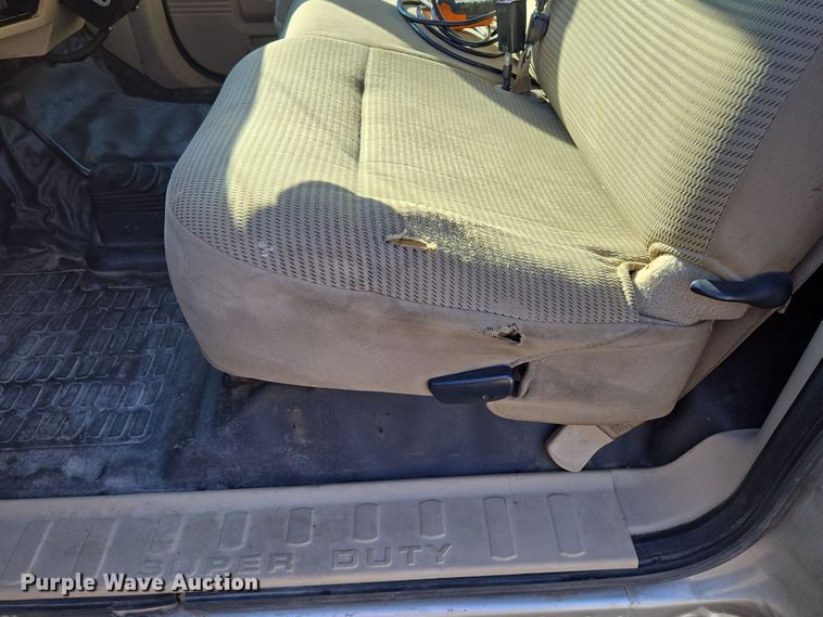 image for item EE8727 2008 Ford  F550 Super Duty XL  dump truck