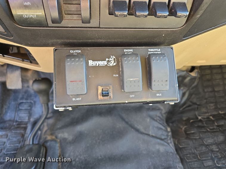 image for item EE8727 2008 Ford  F550 Super Duty XL  dump truck