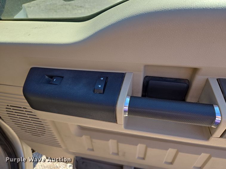 image for item EE8727 2008 Ford  F550 Super Duty XL  dump truck