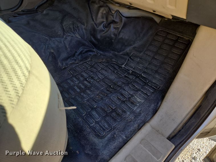 image for item EE8727 2008 Ford  F550 Super Duty XL  dump truck