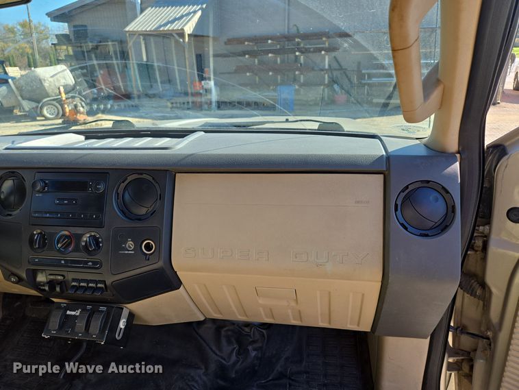 image for item EE8727 2008 Ford  F550 Super Duty XL  dump truck