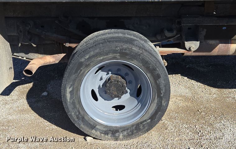 image for item EE8727 2008 Ford  F550 Super Duty XL  dump truck