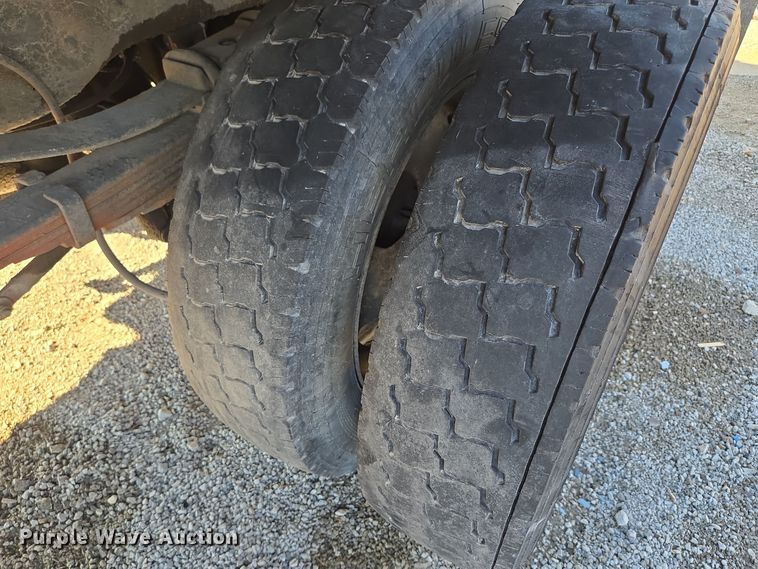 image for item EE8727 2008 Ford  F550 Super Duty XL  dump truck