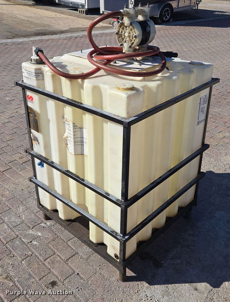 image for item EE8728 Bulk oil tank 