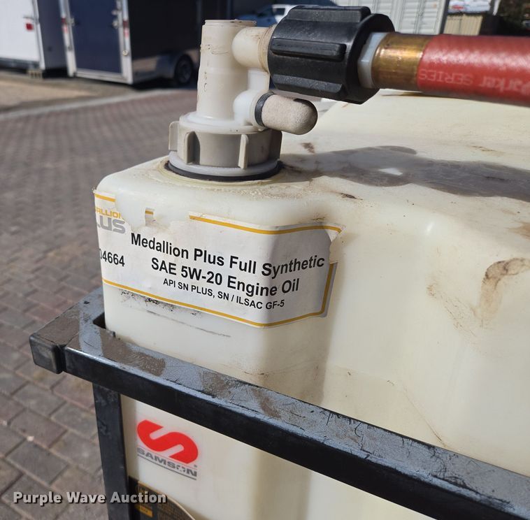 image for item EE8728 Bulk oil tank 