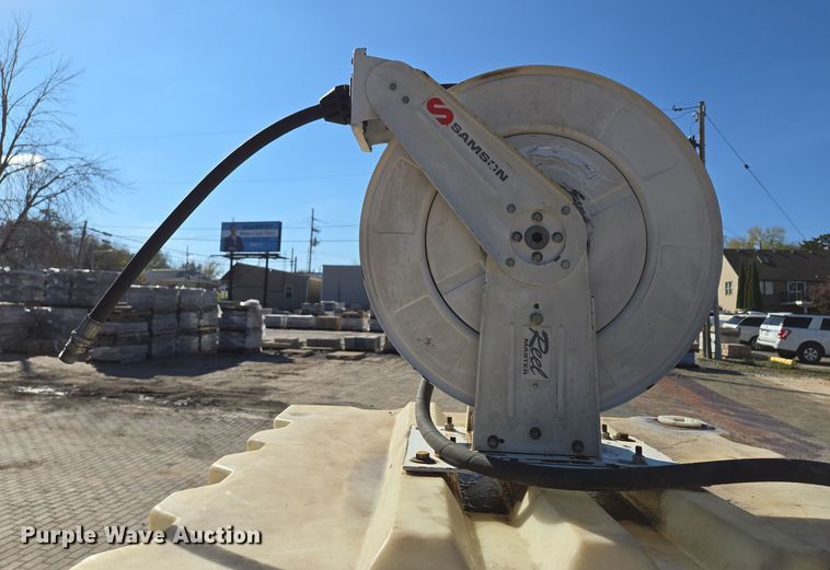 image for item EE8729 Bulk oil tank 