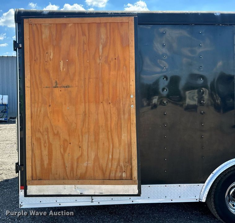 image for item EG1027 2011 Interstate West Trailers enclosed cargo trailer