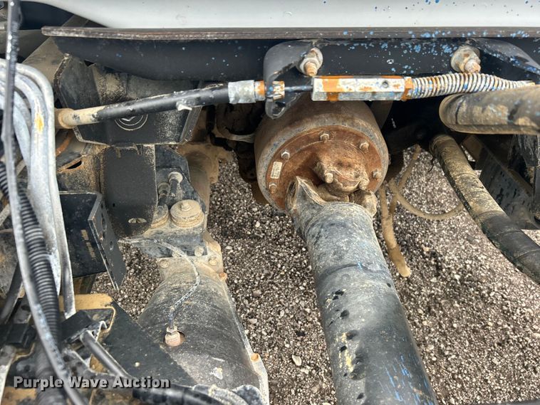 image for item EG1435 2008 Chevrolet  C6500 truck cab and chassis