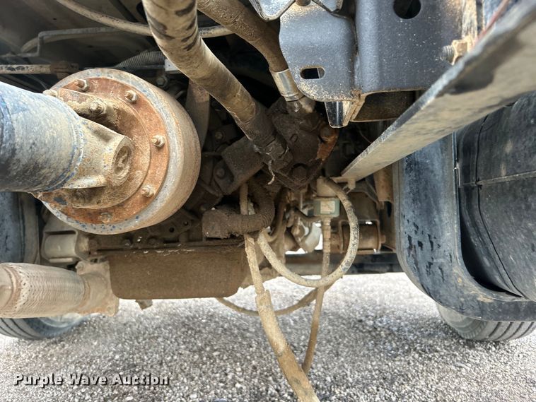 image for item EG1435 2008 Chevrolet  C6500 truck cab and chassis