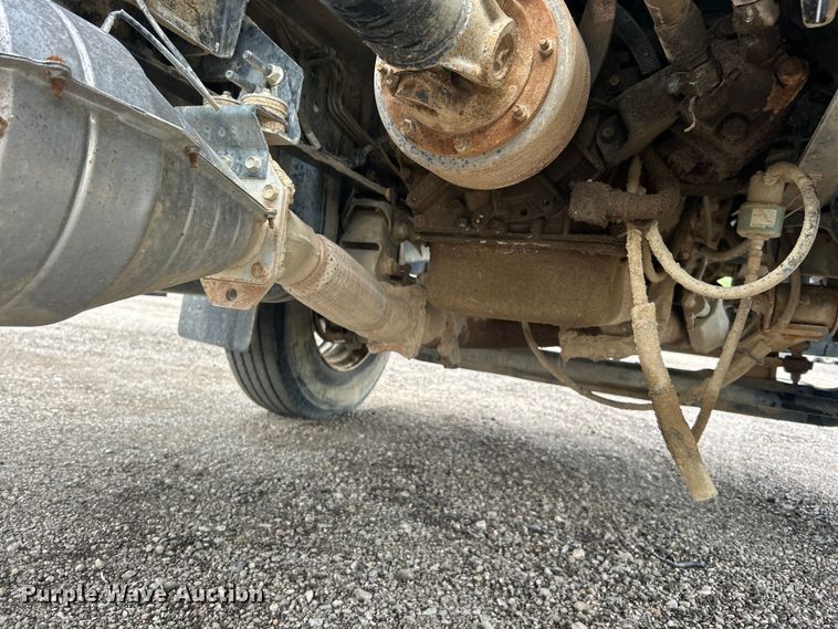 image for item EG1435 2008 Chevrolet  C6500 truck cab and chassis