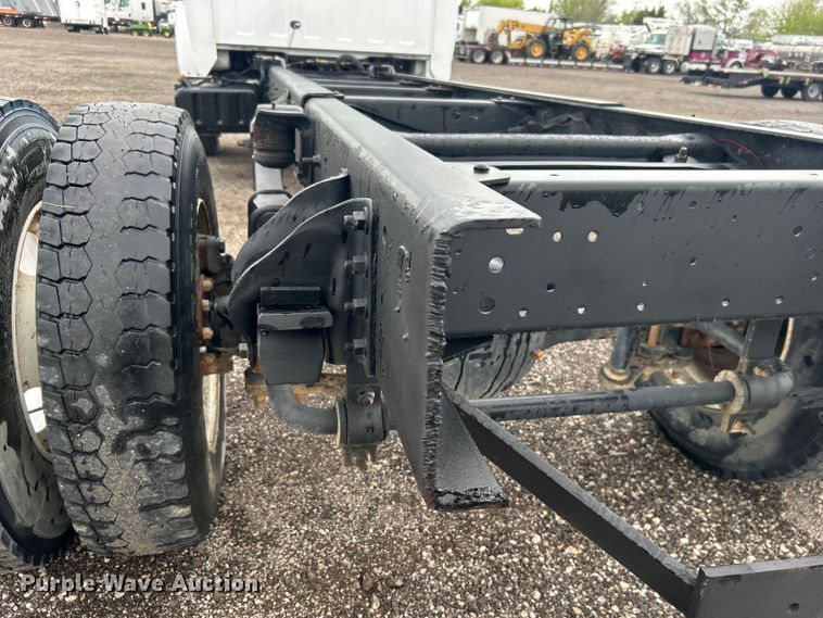 image for item EG1435 2008 Chevrolet  C6500 truck cab and chassis