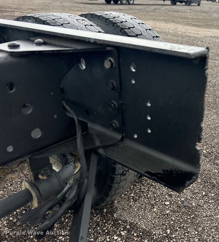 image for item EG1435 2008 Chevrolet  C6500 truck cab and chassis