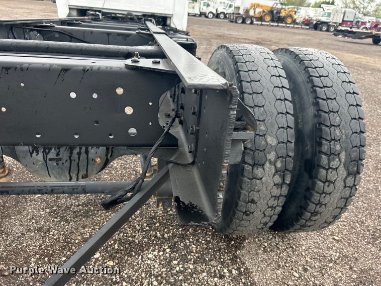 image for item EG1435 2008 Chevrolet  C6500 truck cab and chassis