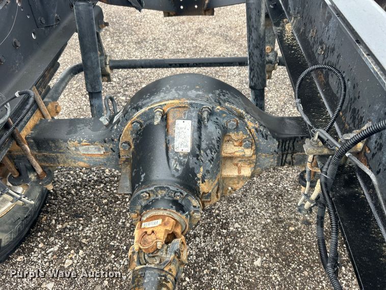 image for item EG1435 2008 Chevrolet  C6500 truck cab and chassis