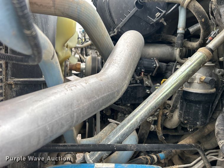 image for item EG1435 2008 Chevrolet  C6500 truck cab and chassis