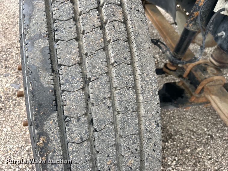 image for item EG1435 2008 Chevrolet  C6500 truck cab and chassis