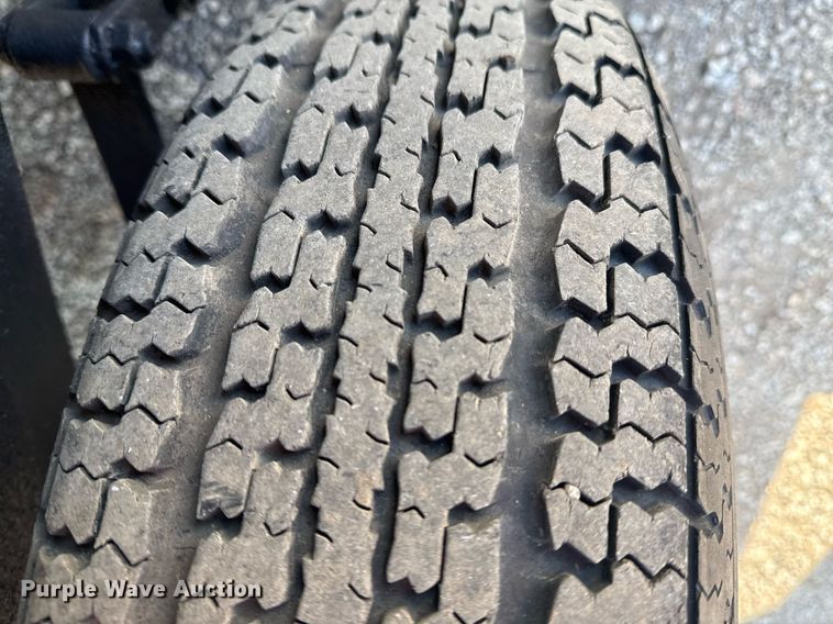 image for item EG2188 1994 Maxwell utility trailer