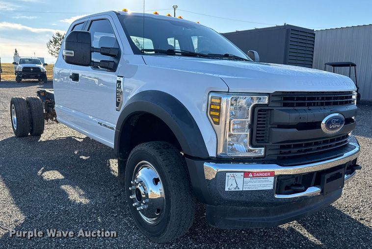 image for item EG2198 2018 Ford F550 SuperCab truck cab and chassis