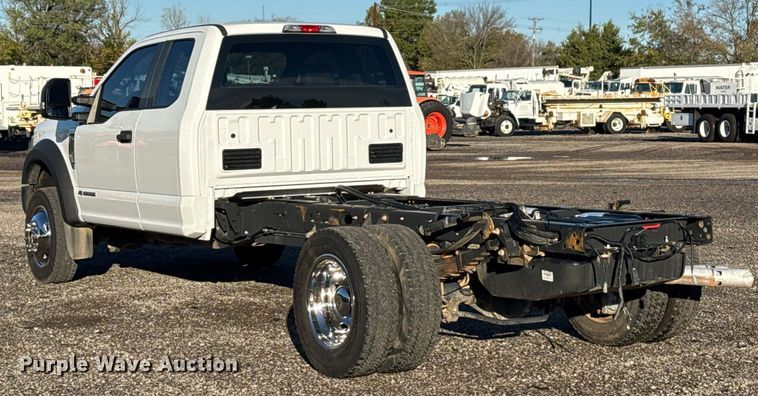 image for item EG2198 2018 Ford F550 SuperCab truck cab and chassis