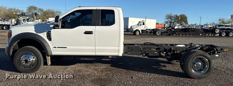 image for item EG2198 2018 Ford F550 SuperCab truck cab and chassis