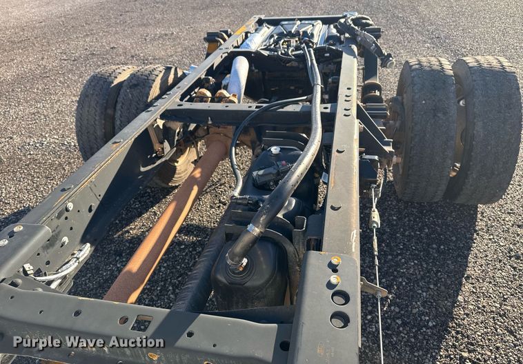 image for item EG2198 2018 Ford F550 SuperCab truck cab and chassis