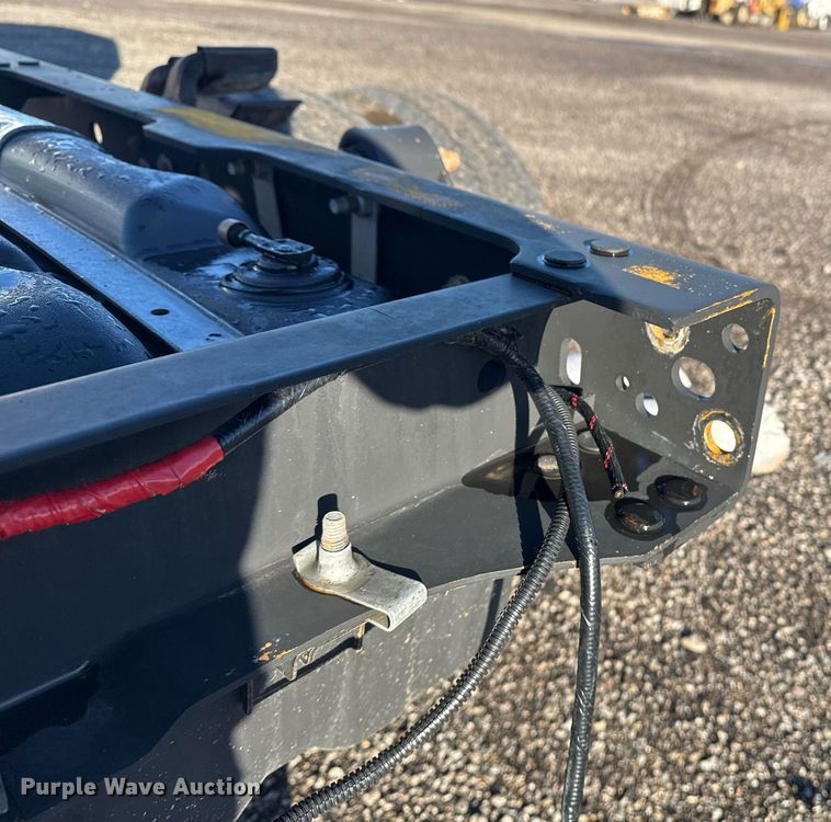 image for item EG2198 2018 Ford F550 SuperCab truck cab and chassis