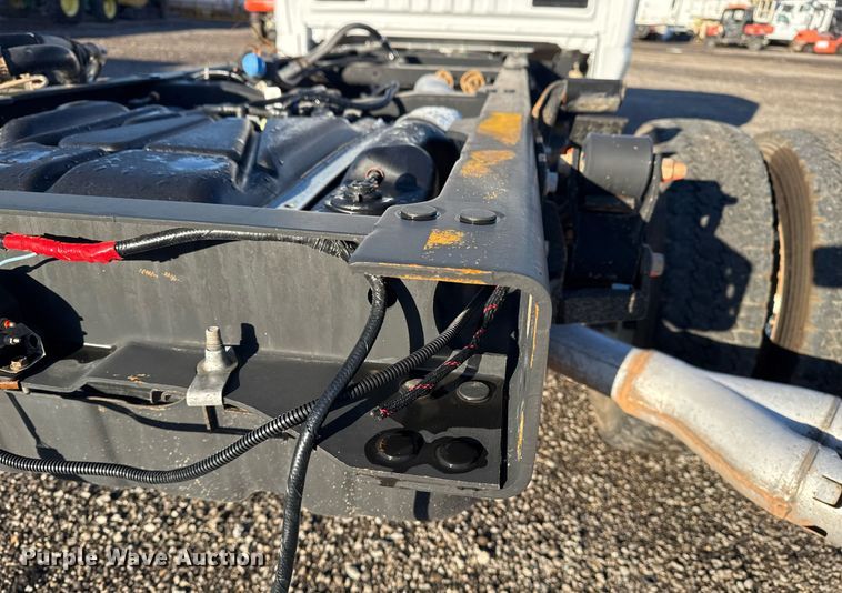 image for item EG2198 2018 Ford F550 SuperCab truck cab and chassis