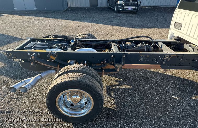 image for item EG2198 2018 Ford F550 SuperCab truck cab and chassis