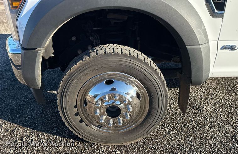 image for item EG2198 2018 Ford F550 SuperCab truck cab and chassis