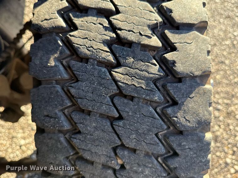 image for item EG2198 2018 Ford F550 SuperCab truck cab and chassis