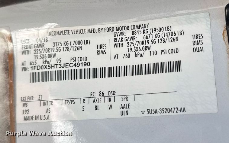 image for item EG2198 2018 Ford F550 SuperCab truck cab and chassis