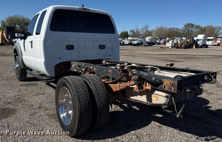 image for item EG2210 2011 Ford F550 Super Duty SuperCab truck cab and chassis