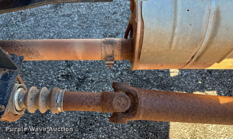 image for item EG2210 2011 Ford F550 Super Duty SuperCab truck cab and chassis