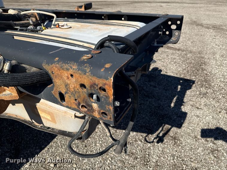 image for item EG2210 2011 Ford F550 Super Duty SuperCab truck cab and chassis