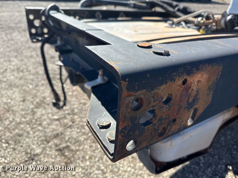 image for item EG2210 2011 Ford F550 Super Duty SuperCab truck cab and chassis