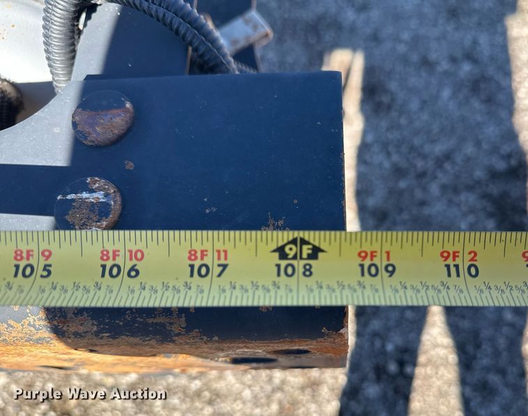 image for item EG2210 2011 Ford F550 Super Duty SuperCab truck cab and chassis