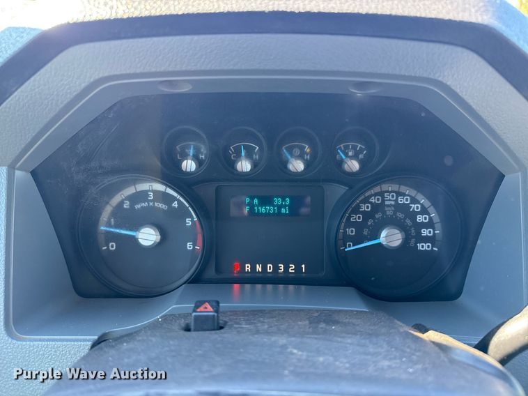 image for item EG2210 2011 Ford F550 Super Duty SuperCab truck cab and chassis