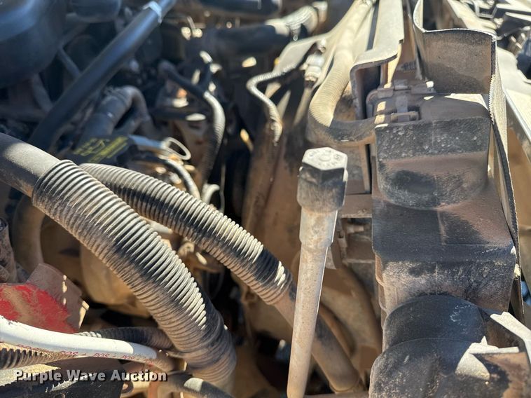 image for item EG2210 2011 Ford F550 Super Duty SuperCab truck cab and chassis