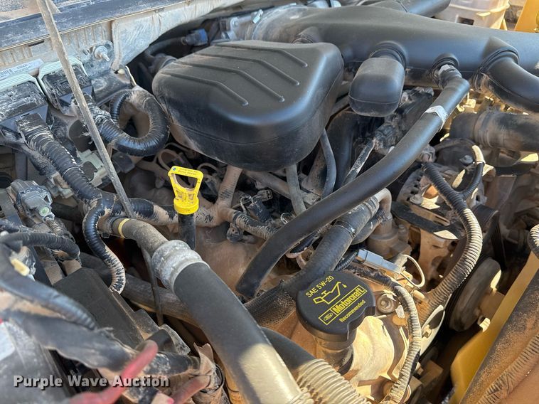 image for item EG2210 2011 Ford F550 Super Duty SuperCab truck cab and chassis