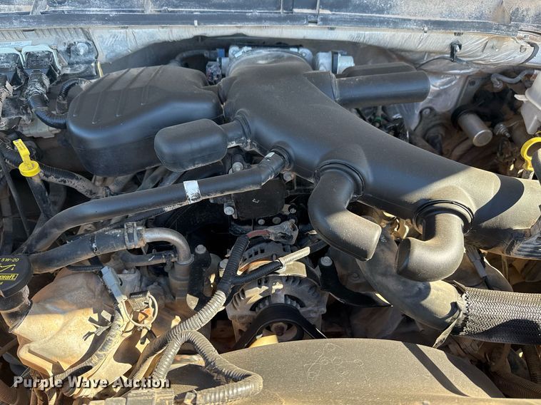 image for item EG2210 2011 Ford F550 Super Duty SuperCab truck cab and chassis