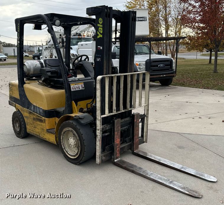 image for item EG6854 Yale GLP060VXEUSE087 forklift