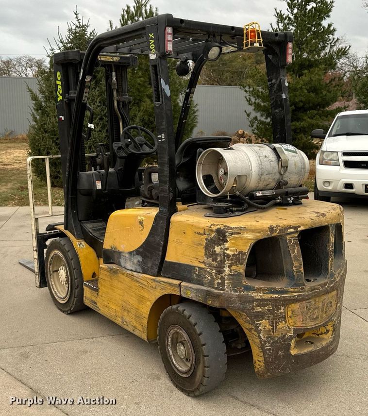 image for item EG6854 Yale GLP060VXEUSE087 forklift