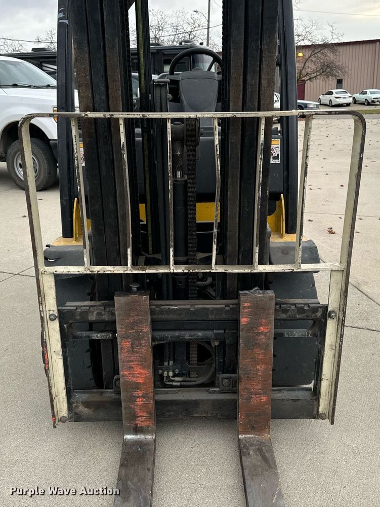 image for item EG6854 Yale GLP060VXEUSE087 forklift