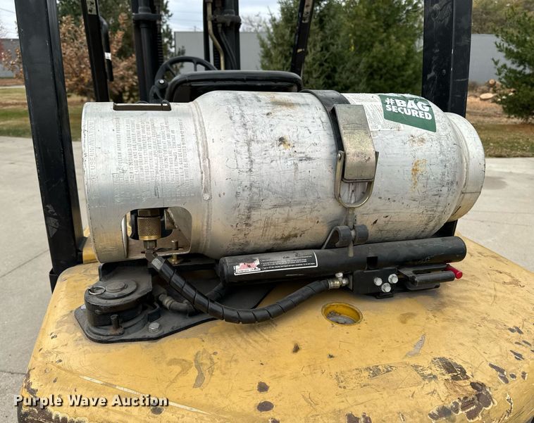 image for item EG6854 Yale GLP060VXEUSE087 forklift