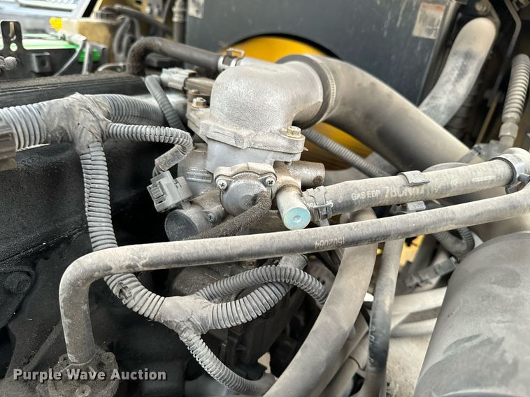 image for item EG6854 Yale GLP060VXEUSE087 forklift