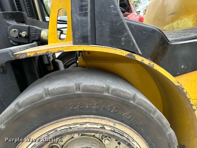 image for item EG6854 Yale GLP060VXEUSE087 forklift