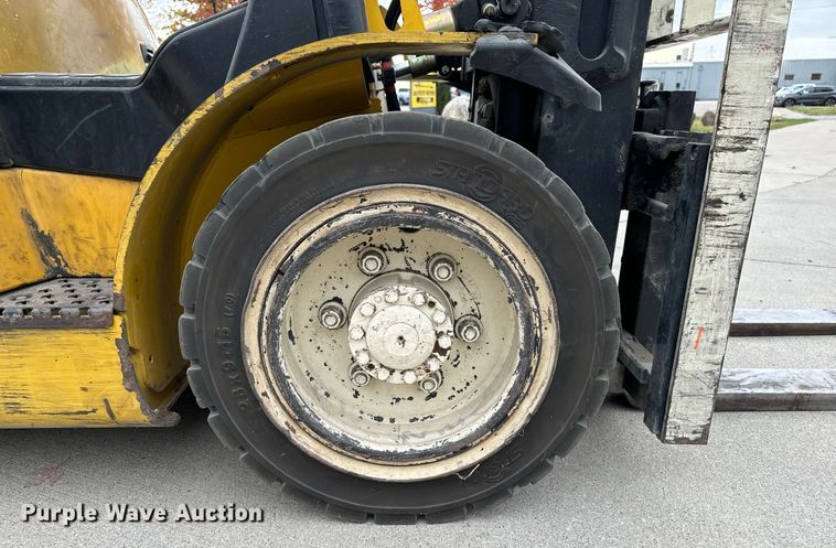 image for item EG6854 Yale GLP060VXEUSE087 forklift