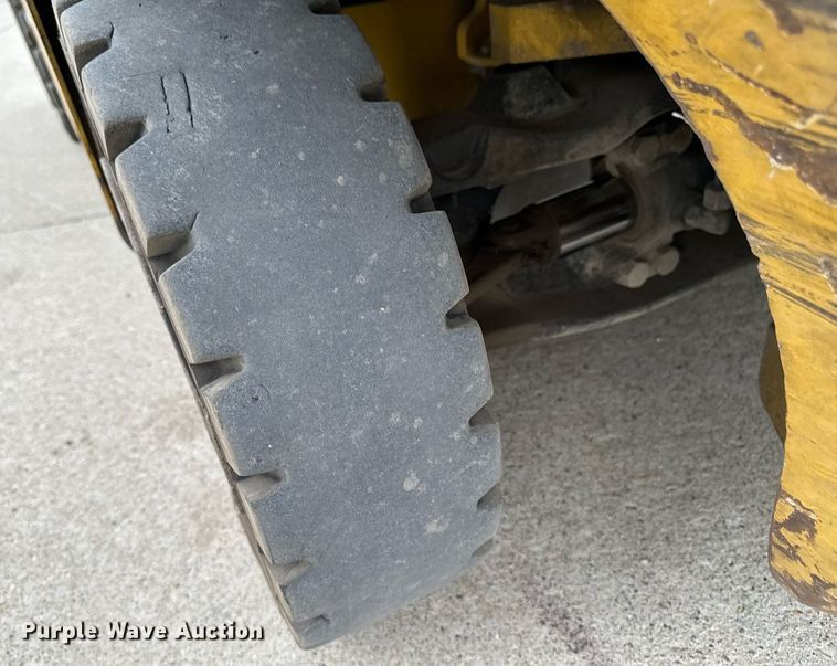 image for item EG6854 Yale GLP060VXEUSE087 forklift